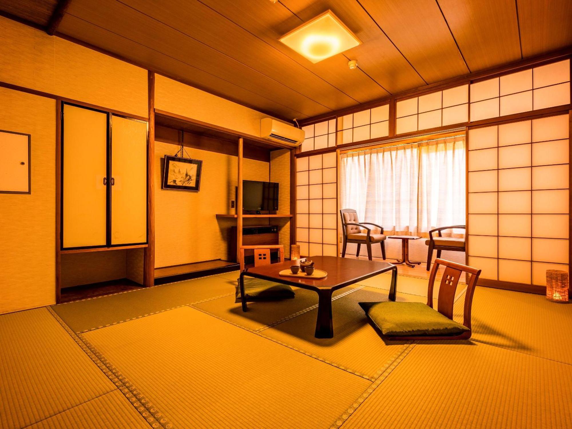 Hotel Ooedo Onsen Monogatari Enakyo Habitación foto